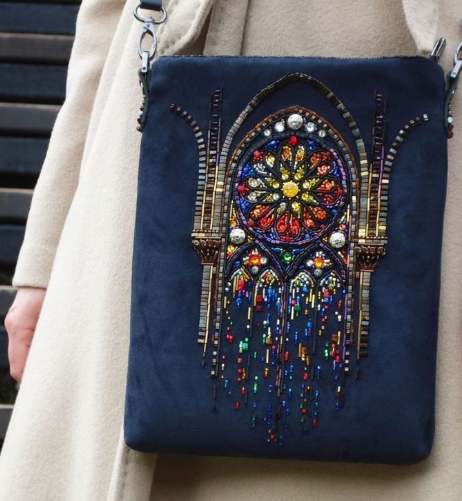 Вышивка бисером на сумке
